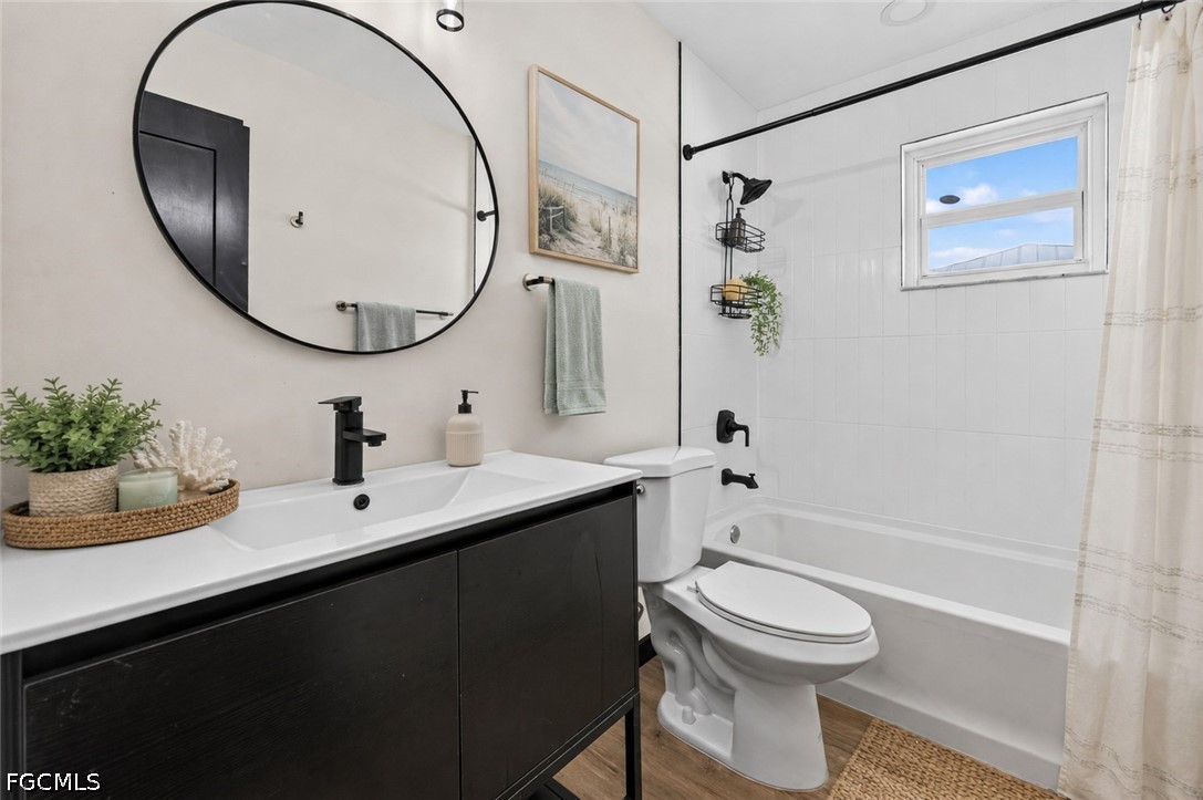 27072 Hillshire Ln Property Photo 28