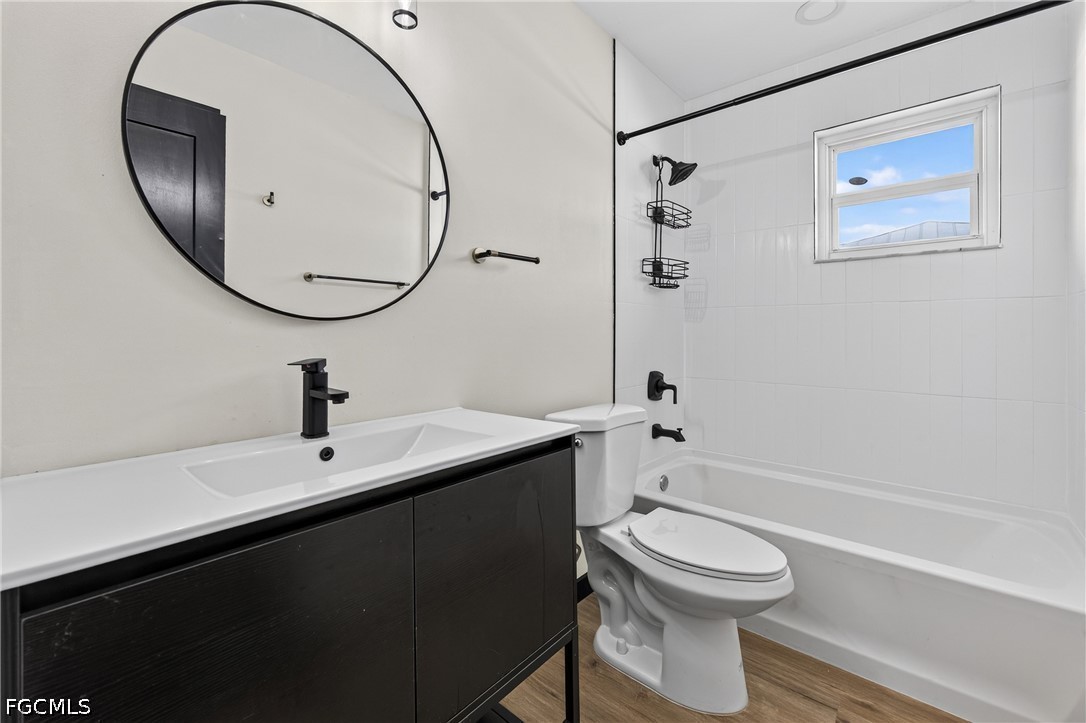 27072 Hillshire Ln Property Photo 29