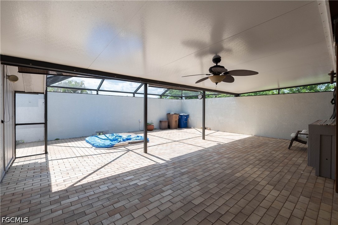 9749 Maplecrest Cir Property Photo 18