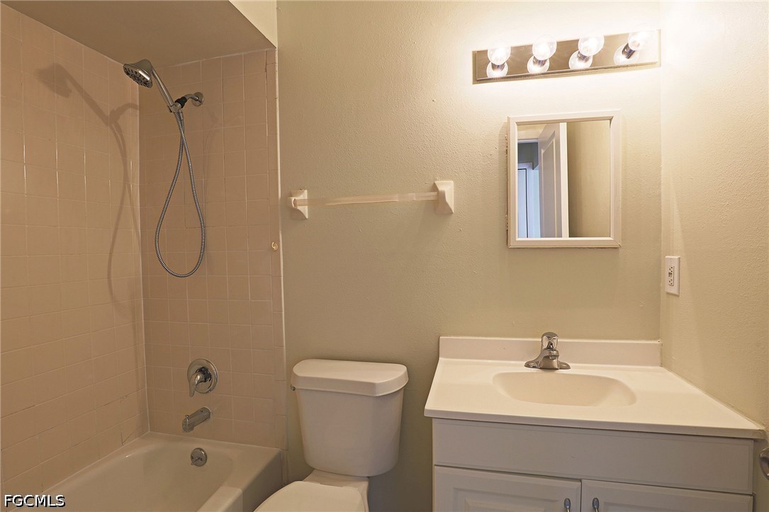 4417 Sw Santa Barbara Pl Property Photo 10
