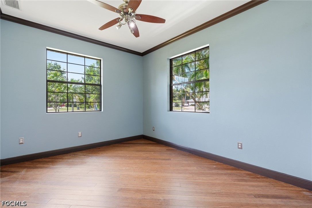 1358 Hopedale Dr Property Photo 33