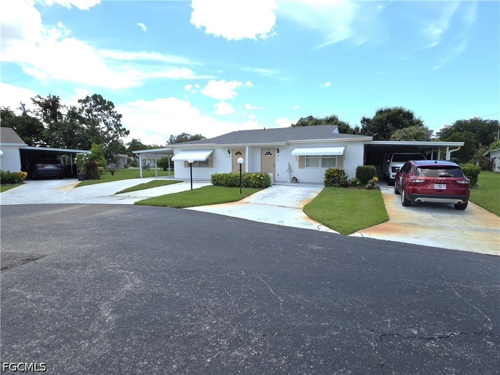 1 Dutch Iris Ln Property Photo 2