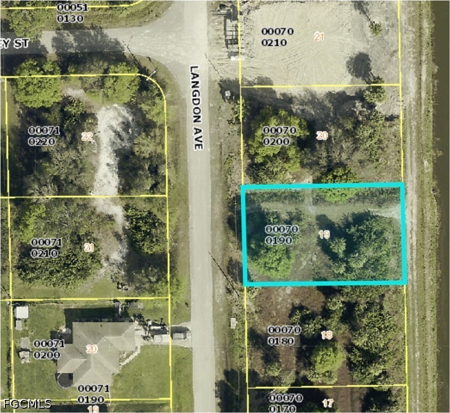 6028 Langdon Ave Property Photo 3