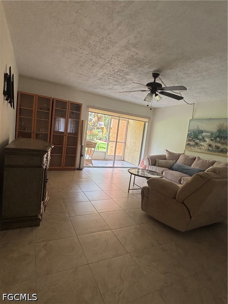 2366 E Mall Dr 114 Property Photo 8