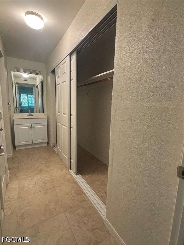 2366 E Mall Dr 114 Property Photo 12