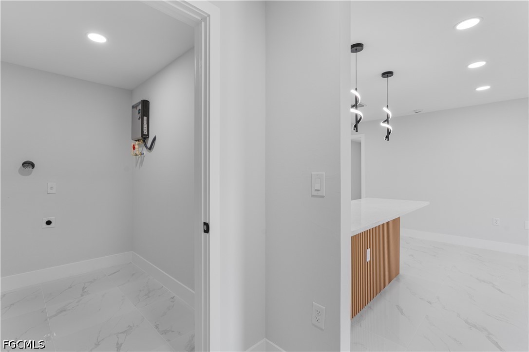 413 Eisenhower Blvd Property Photo 19