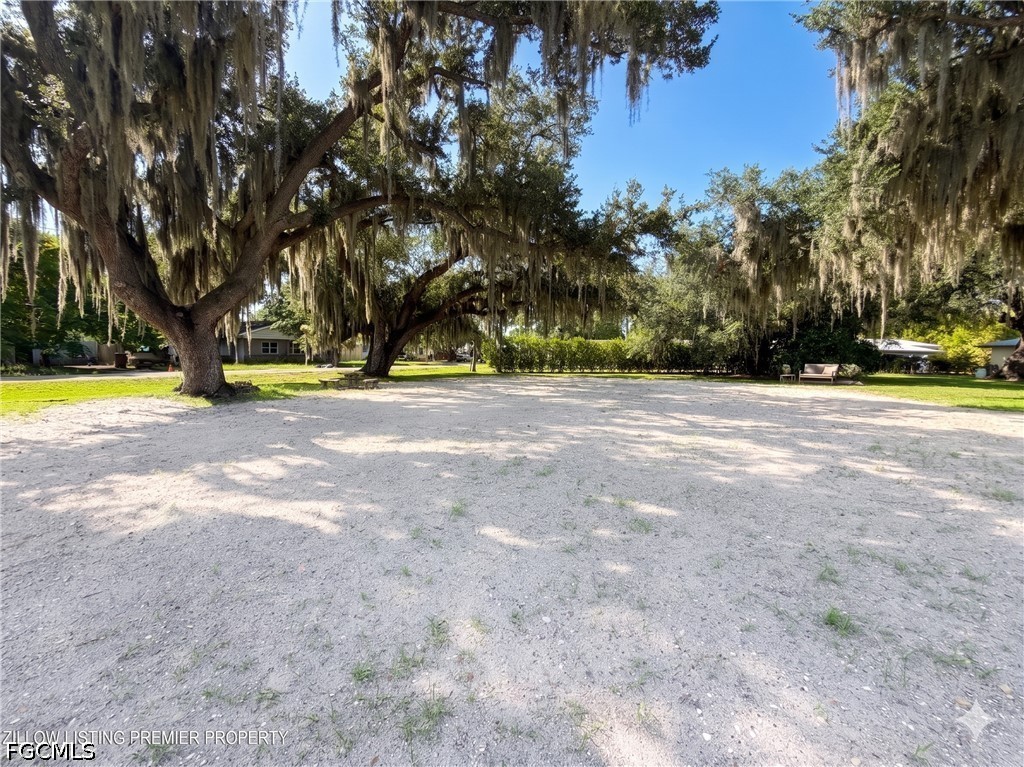 209 Kingston Dr Property Photo 41
