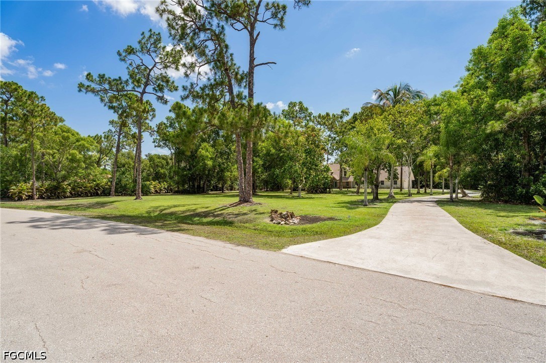 15180 Briar Ridge Cir Property Photo 6
