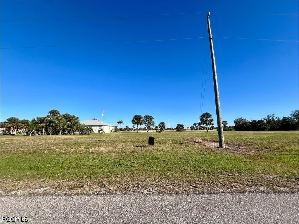 17 Brig CIR E Property Photo 1