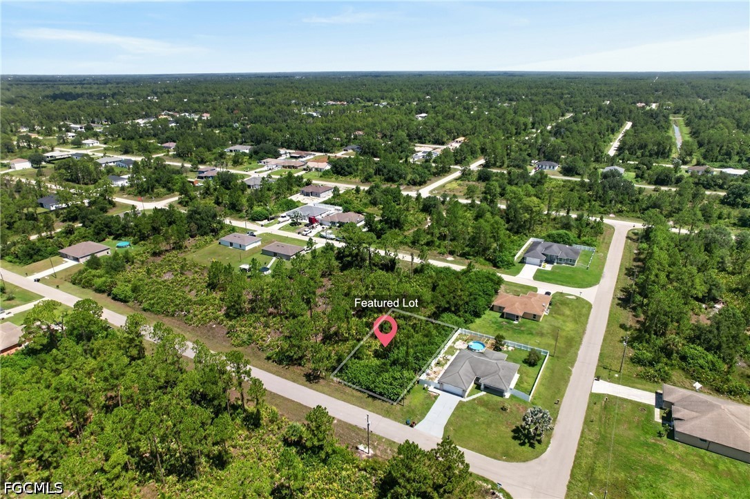 1141 Cove St E Property Photo 6