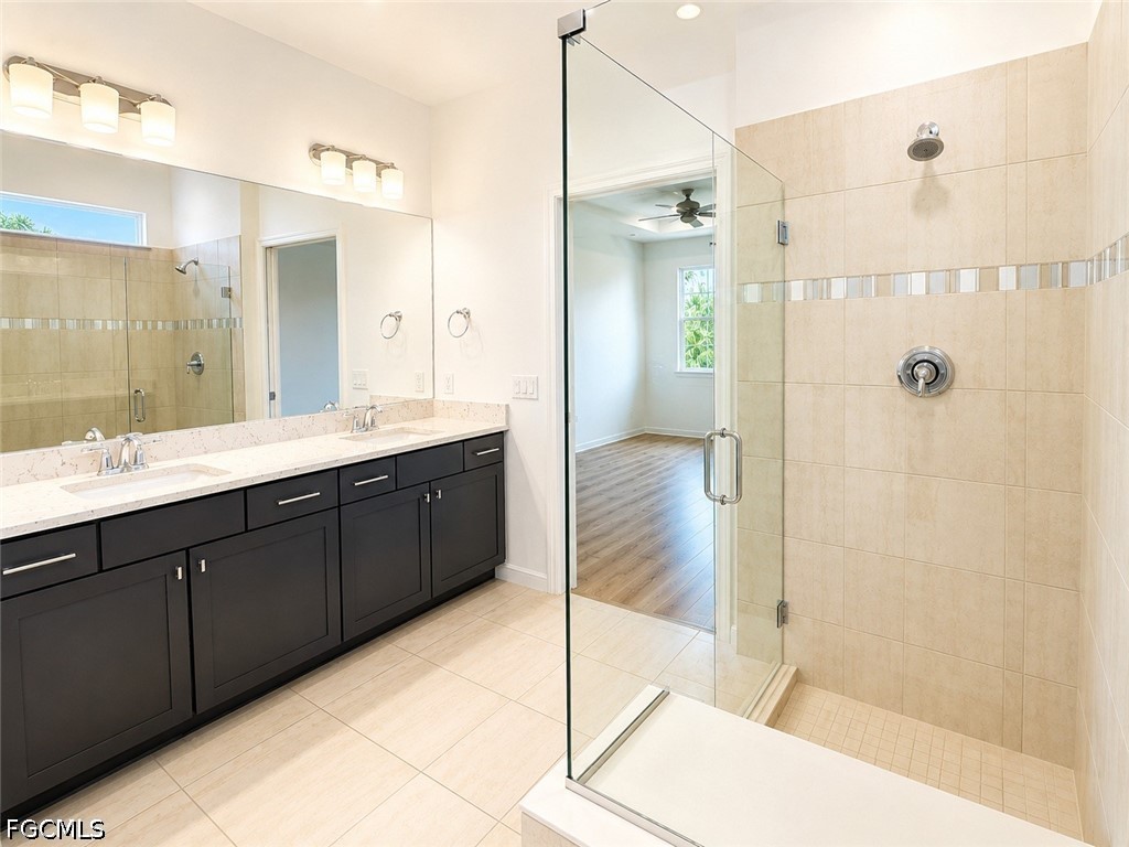 42723 Valley Brooks St Property Photo 15