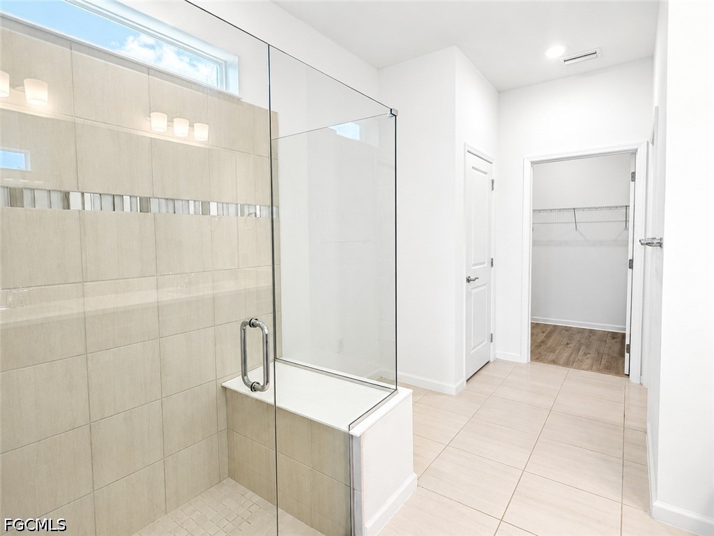 42723 Valley Brooks St Property Photo 16