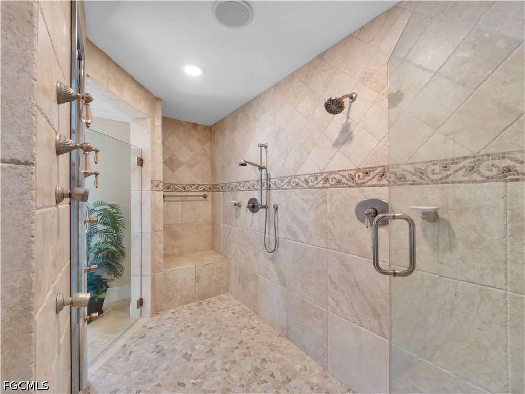 13580 Brynwood Ln Property Photo 28
