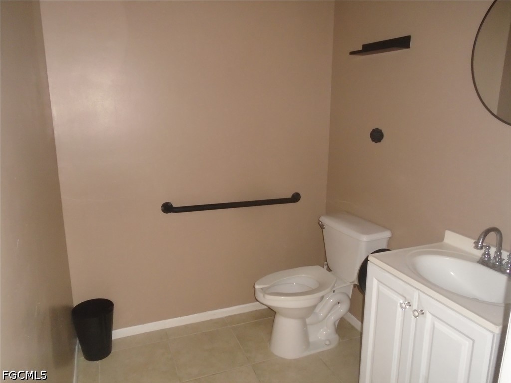 1415 Colonial Blvd 2 Property Photo 8