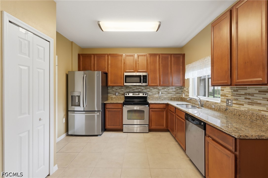3818 Clearbrook Ln Property Photo 6