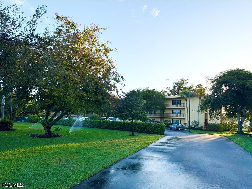 1087 Forest Lakes Dr 306 Property Photo 17