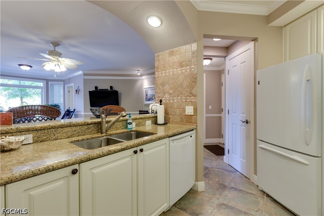 2825 Palm Beach Blvd 308 Property Photo 12