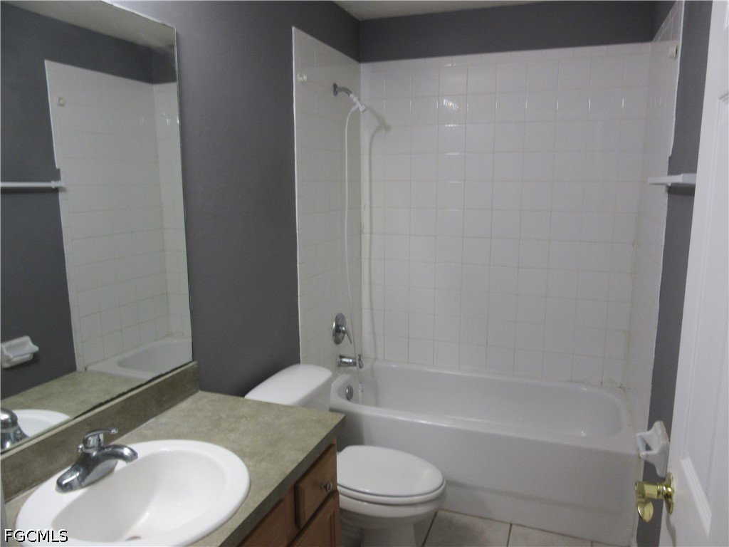 922 Eisenhower Blvd Property Photo 7