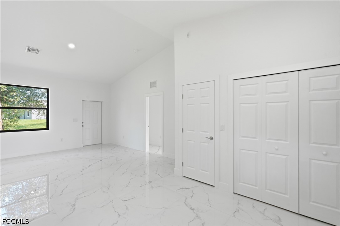 156 Carousel Ave Property Photo 11