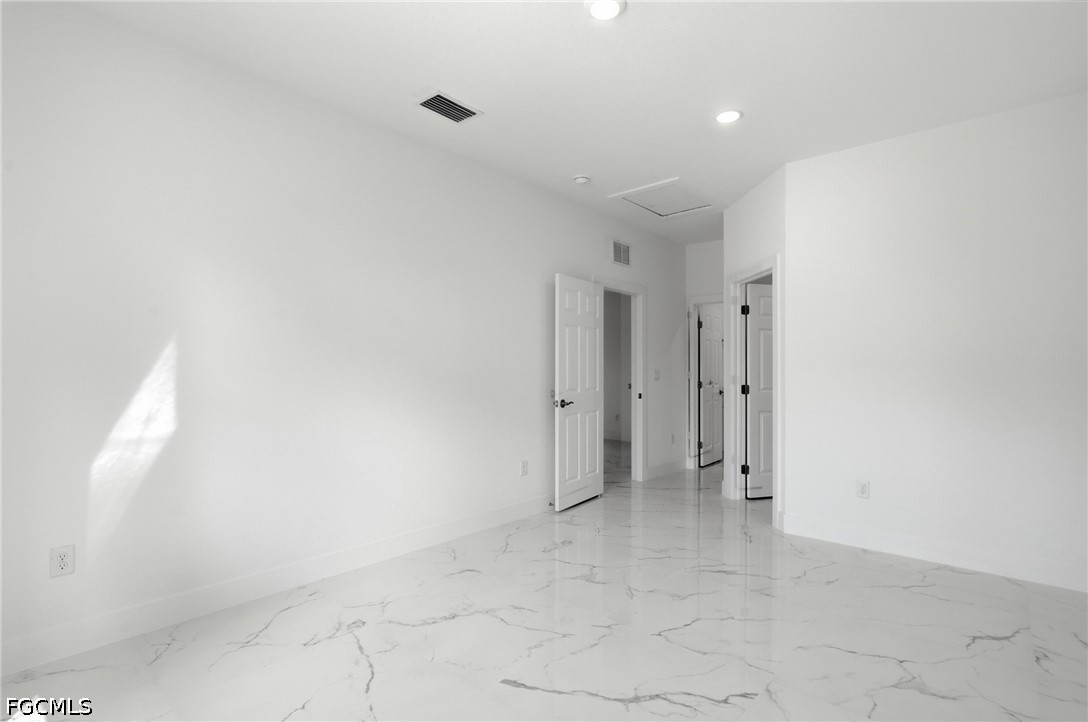 156 Carousel Ave Property Photo 13