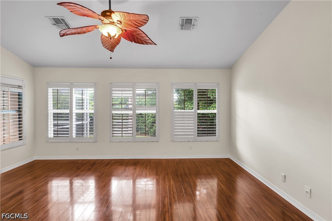 22203 Seashore Cir Property Photo 7