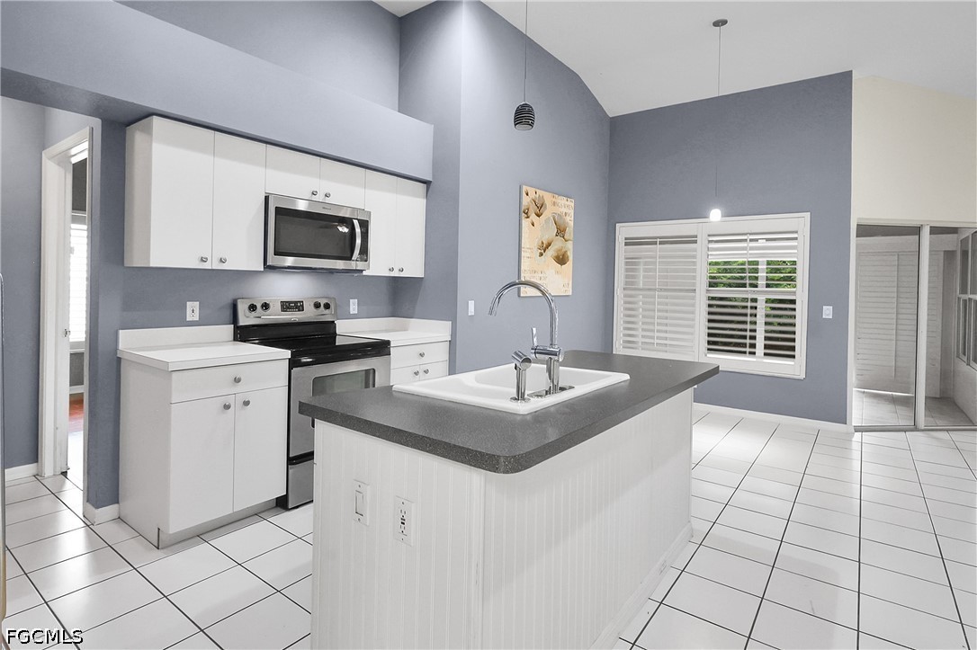 22203 Seashore Cir Property Photo 16