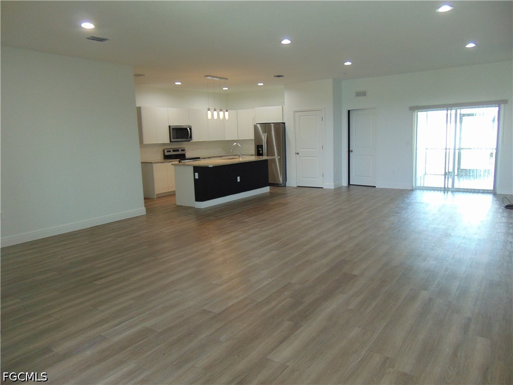 9020 E Castle Cir Property Photo 5