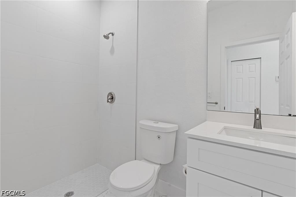 2618 69th St W Property Photo 17