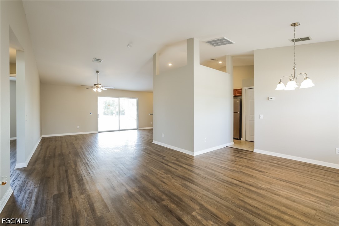 3201 42nd St Sw Property Photo 3