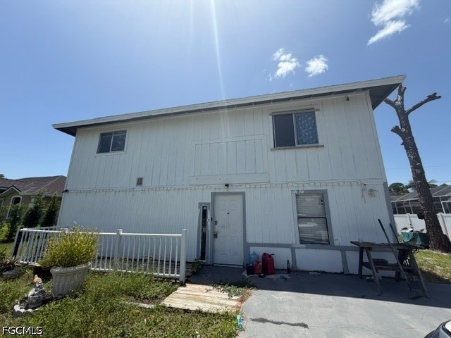 8096 Albatross RD Property Photo 1