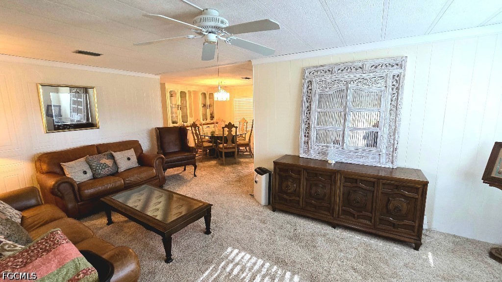 537 Charlemagne Blvd Property Photo 8