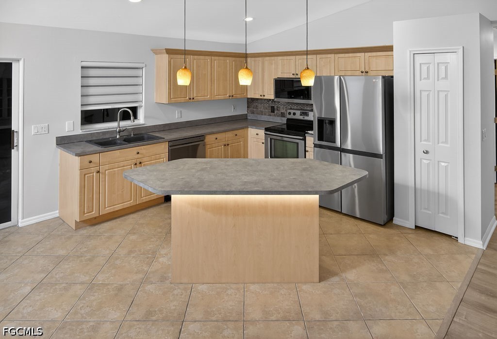 11580 Forest Mere Dr Property Photo 7