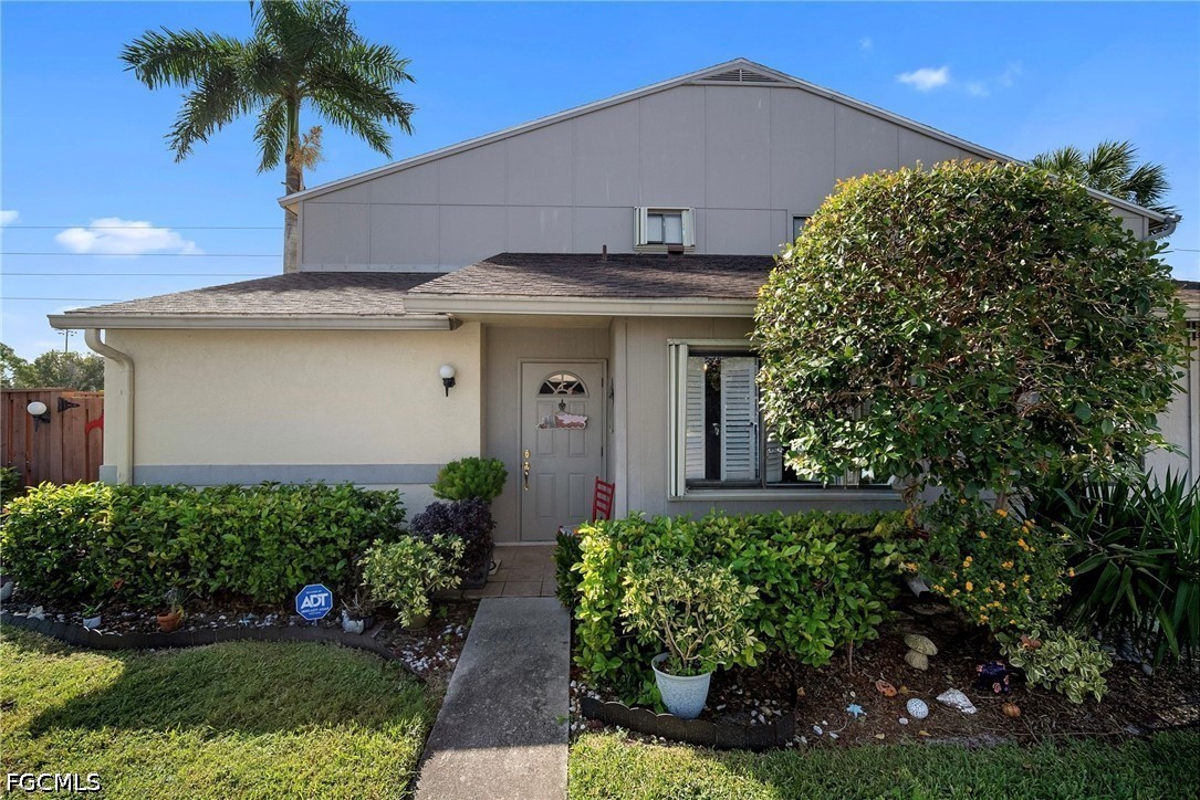 5272 Cedarbend Dr 1 Property Photo 1