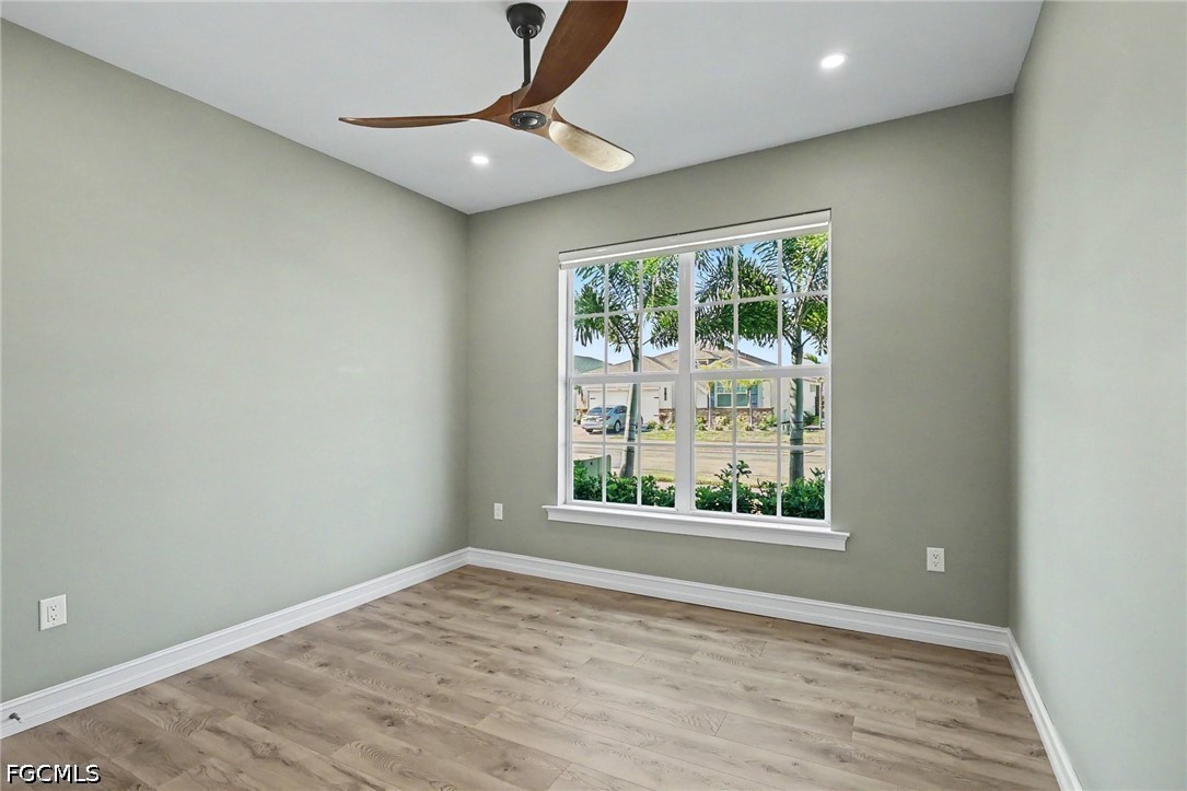 355 Spring Hill Lake Loop Property Photo 18