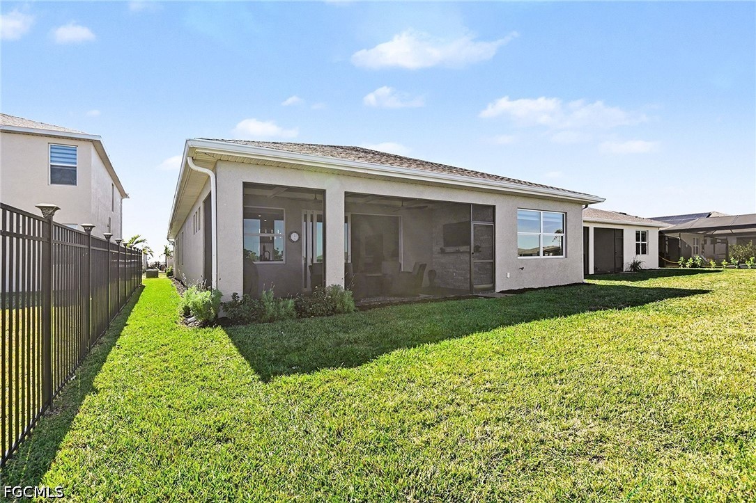355 Spring Hill Lake Loop Property Photo 24