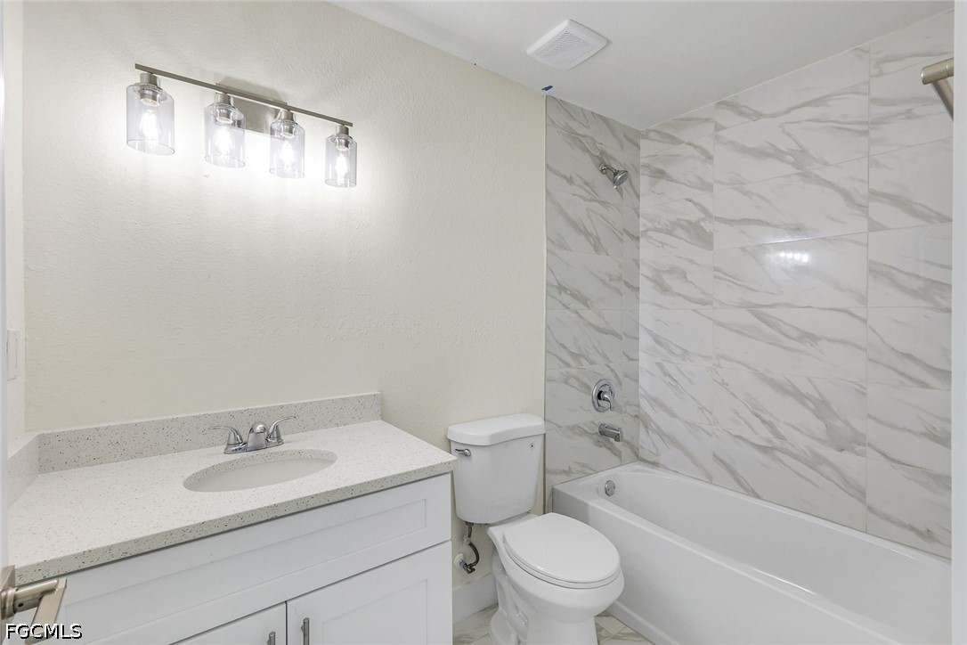 2622 Ne 1st Pl Property Photo 20
