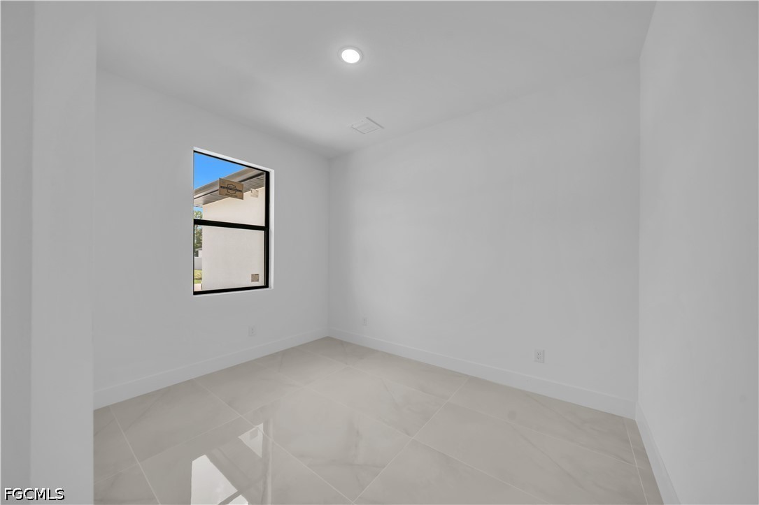 2509 50th St W Property Photo 33