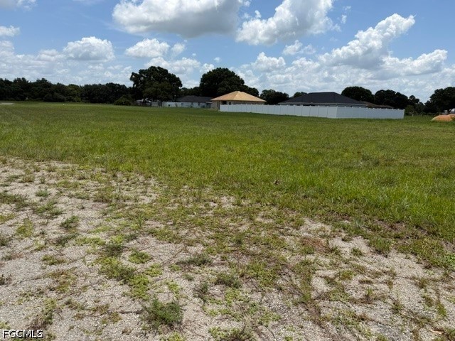 817 Trident Ct Property Photo 2
