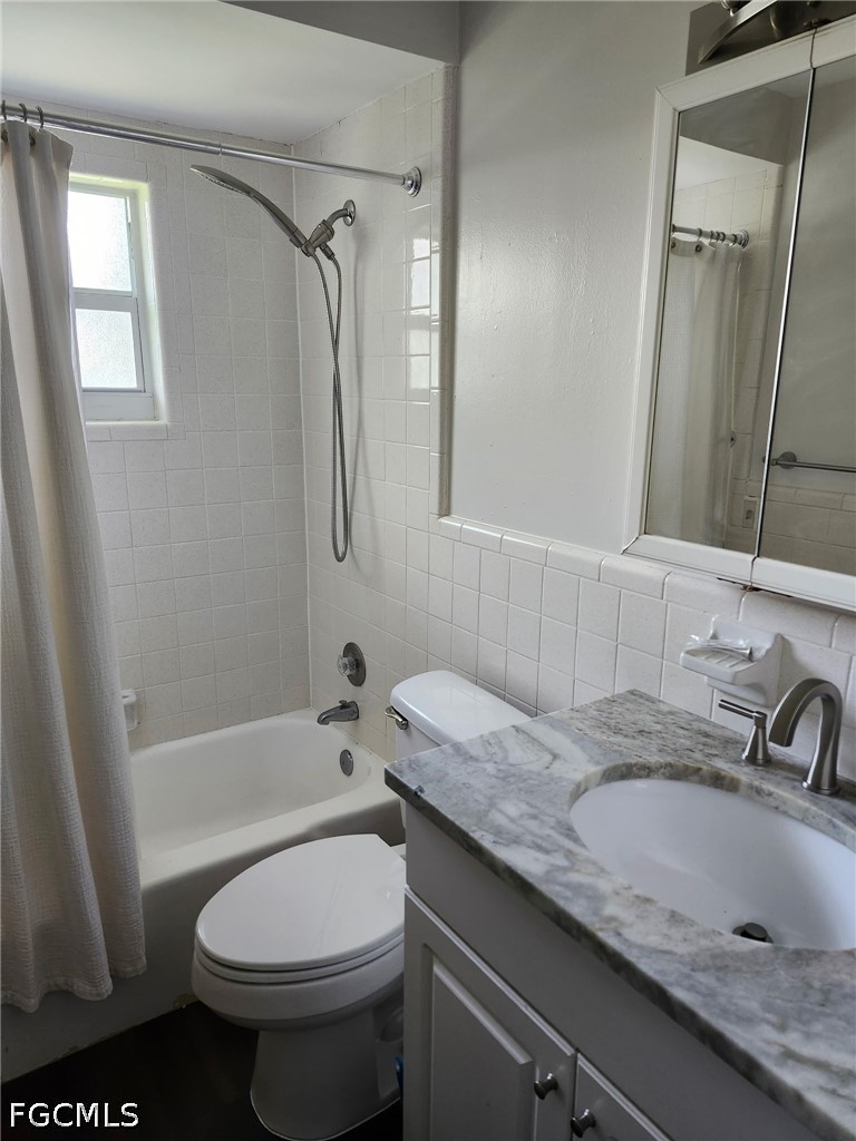 6313 Saint Andrews Cir S Property Photo 5