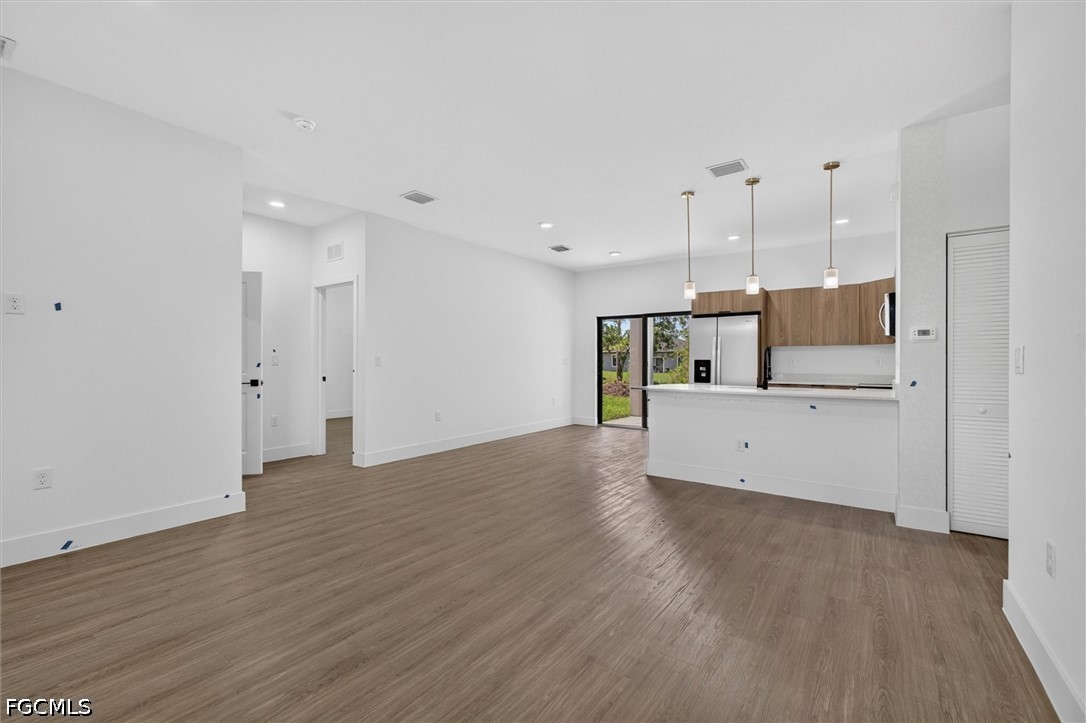 1130 Dutchess St E Property Photo 8
