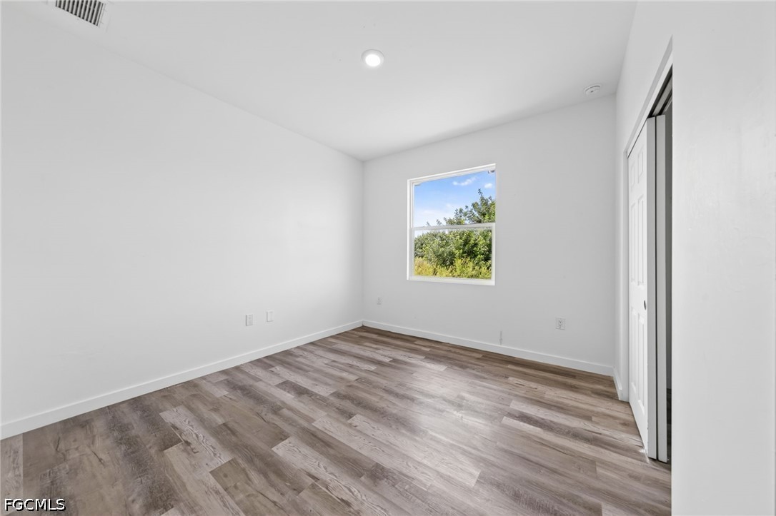 1530 Gilbert Ave S Property Photo 15