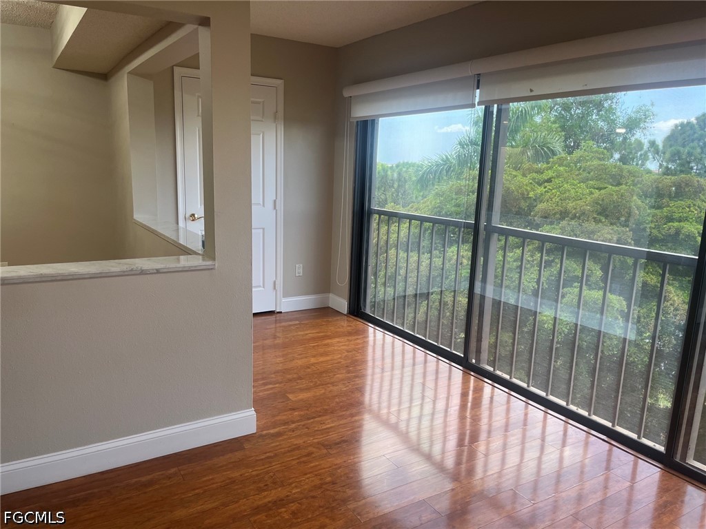 7430 Lake Breeze Dr 505 Property Photo 17