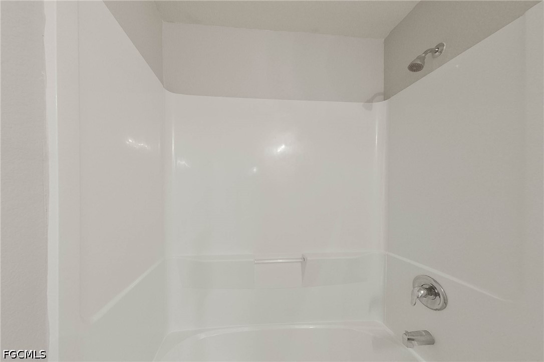 9135 Aegean Cir Property Photo 7