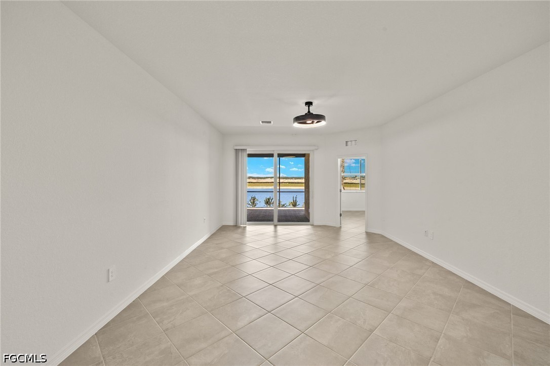 44331 Topmast Ter Property Photo 13