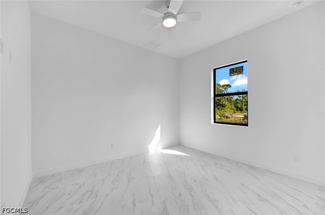 846 Cadis St E Property Photo 18