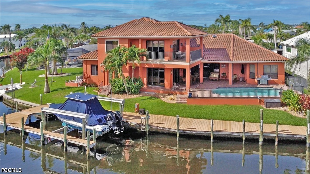 447 Avalon DR Picture