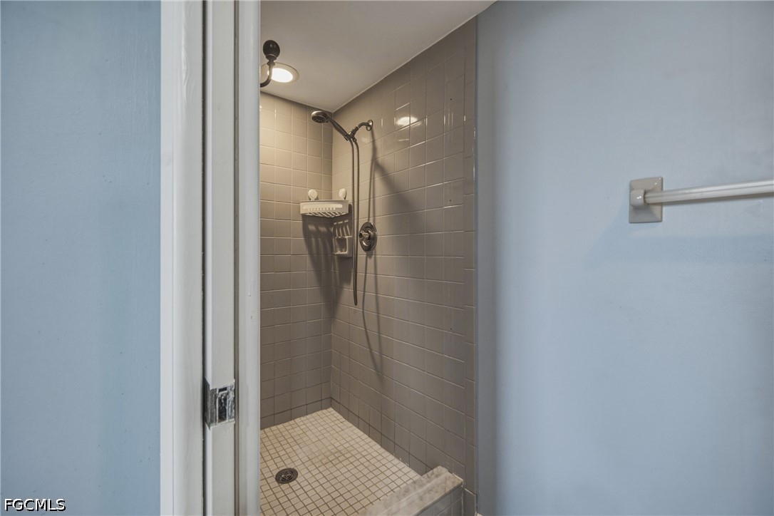 7129 Lakeridge View Ct 203 Property Photo 12