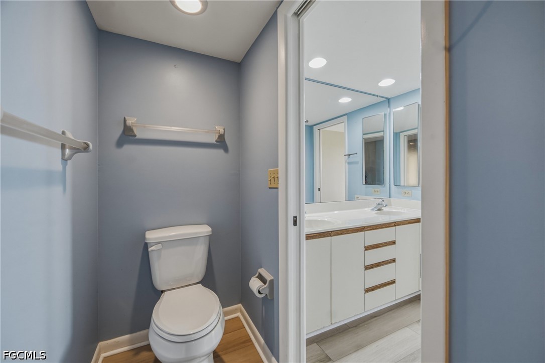7129 Lakeridge View Ct 203 Property Photo 14