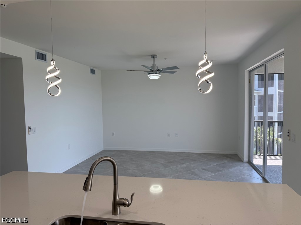 5491 Double Eagle Cir 3732 Property Photo 25