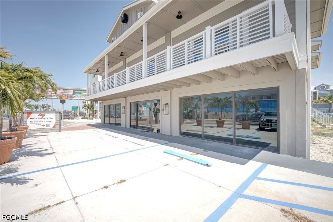 1161 Estero Blvd 1165 Property Photo 10